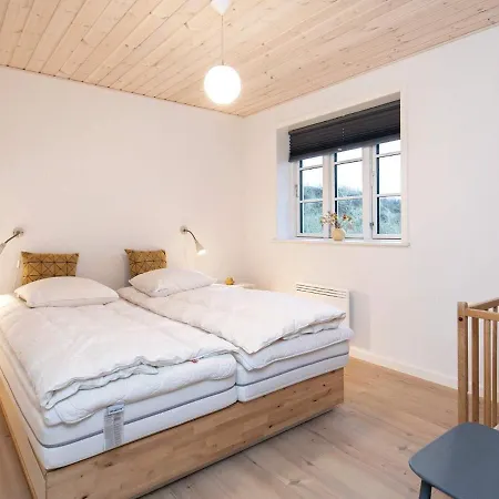 8 Person Holiday In Bl Vand
