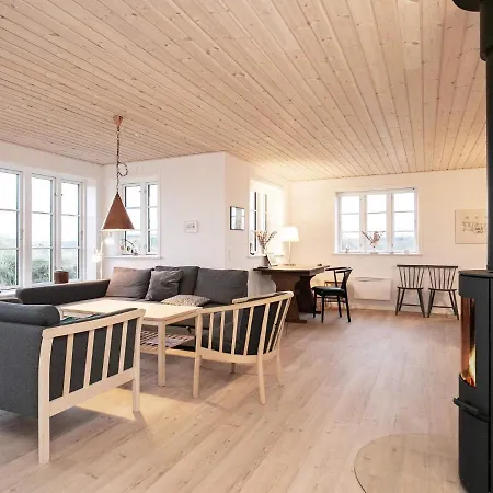 8 Person Holiday In Bl Vand Blåvand